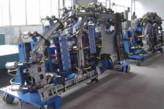 某高校VR教育实训解决方案