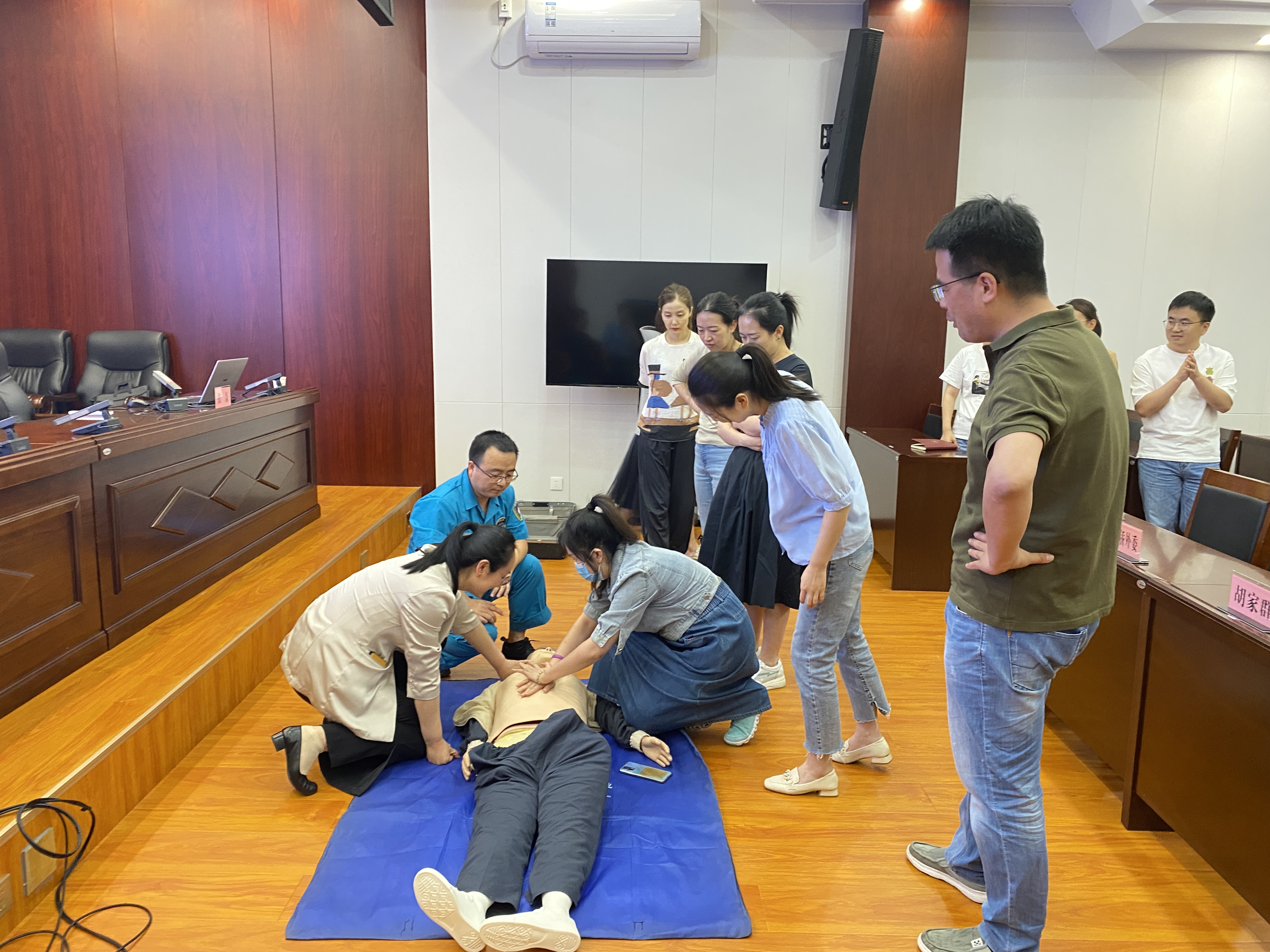 以练筑防以学避险——朔州市第二中学消防逃生演练纪实(图1)