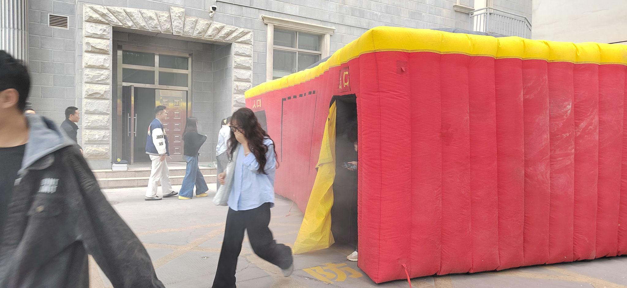 重庆限行时间和尾号(最新)(图1)