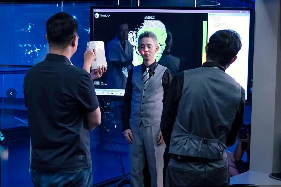 晨铄科技申请仿真模拟器实时渲染场景生成方法专利显著减少同步延迟和硬件投入(图1)